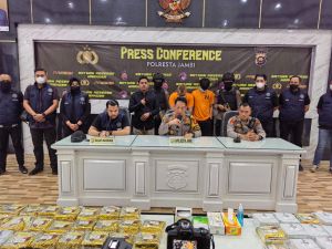 Tim Satresnarkoba Polresta Jambi Amankan 2 Tersangka Kasus Narkoba, Satu Diantaranya Petugas Lapas