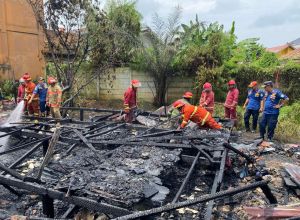 Ditinggal Pemilik, Satu Unit Rumah di Kota Jambi Habis Terbakar