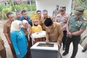 Bupati Tanjab Barat Ingatkan Arti Penting Peningkatan Pendidikan