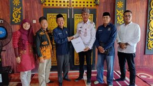 KI Jambi Sampaikan Rekomendasi Monev, Pj Bupati Muaro Jambi: Kami Siap Tindaklanjuti
