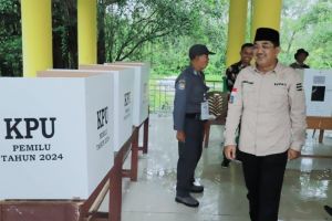 Bupati Tanjab Barat Aktif Pantau Pelaksanaan Pemilu 2024