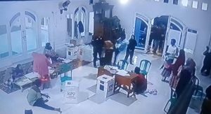 Diduga Lakukan Pengeroyokan Saat Pemilu, Ketua TPS 42 Alam Barajo Jambi Dilaporkan ke Polisi 
