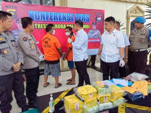 Bongkar Peredaran Gelap Narkoba, Polda Jambi Amankan 10 Kg Sabu dari 2 Tersangka