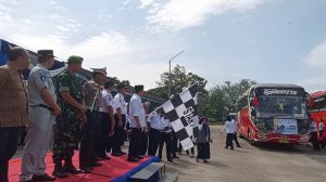Gubernur Jambi Al Haris Lepas Ratusan Peserta Mudik Gratis