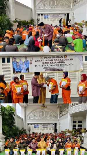 Berbagi Berkah, SAH Beri Santunan Penyapu Jalanan dan Porter Bandara