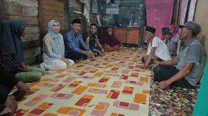 Air Mata Haru Warga Pecah, Saat Didatangi Pj Bupati Muaro Jambi di Malam Takbiran 