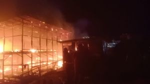 Ditinggal Mudik, Mess Penginapan Dikawasan JBC Kota Jambi Ludes Terbakar