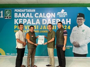 Perdana, Tim Al Haris Ambil Formulir di PKB
