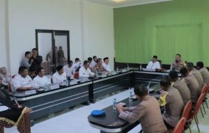 Pemkab Tanjab Barat, Polres dan Satpol PP Sepakat Tandatangan NPHD Pilkada 2024