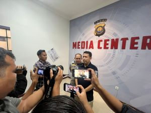 Nahkoda Kapal Tongkang Ditetapkan Tersangka Kasus Penabrakan Tiang Pengaman Jembatan