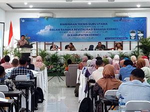 Kantor Bahasa Jambi Dukung Upaya Pelestarian Bahasa Kerinci Melalui Bimtek ke Guru Utama