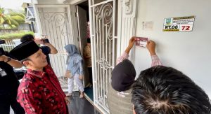 Pantarlih Lakukan Coklit di Kediaman Rumah Ketua DPRD Jambi