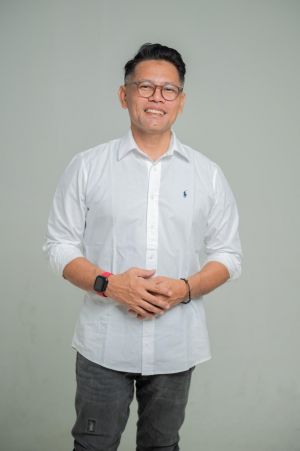 Lebih Dekat dengan Cecep Suryana: Aktivis 98 yang Kini Siap Perjuangkan Aspirasi di Kursi Walikota