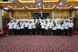 Rapat Perdana Pjs Gubernur Sudirman, Pastikan Pembangunan dan Pelayanan Tetap Berjalan