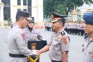 Kapolda Jambi Pimpin Upacara Kenaikan Pangkat