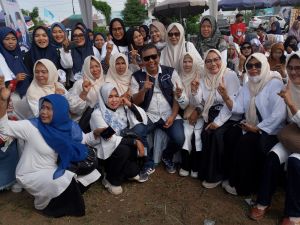 Emak-emak Serbu Romi di  Pelantikan Tim Di Kabupaten Muaro Jambi Siap Menangkan Pilgub Jambi