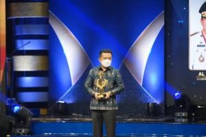 Al Haris Pernah Terima Penghargaan People  Of The Year dalam Pengendalian Covid-19 