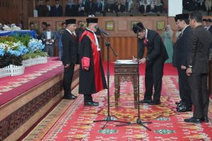 Dipelantikan Pimpinan DPRD, Pjs.Gubernur Jambi Sebut Pentingnya Sinergitas Membangun Jambi