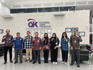 Kepala OJK Terima Tim Visitasi Monev KI Jambi, Bahas Keterbukaan Informasi hingga Soal Pinjol