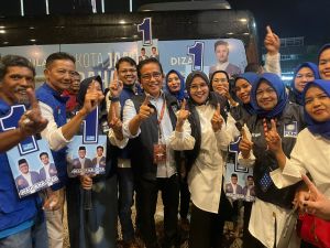 Kota Jambi Bahagia Menggema di Debat Maulana-HAR, Menno : Maulana-Diza Menang 