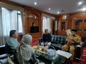 KI Jambi Laporkan Rencana Malam  Anugerah Keterbukaan Informasi Publik ke Sekda