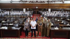 DPRD Provinsi Jambi Sambut Audiensi Pelajar SMAN 4 di Paripurna 