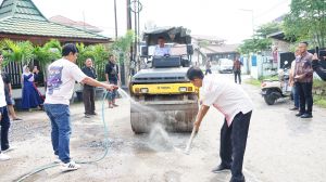 Tinjau Perbaikan Jalan Swadaya di Danau Sipin, KFA Apresiasi Kekompakan Warga