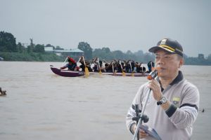 Al Haris Resmi Buka Lomba Perahu Tradisional 2025 di Sungai Batanghari 
