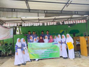PKM Dosen UBR Jambi Sasar Pelajar SMP 1 Pertiwi, Dorong PHBS - Kespro Pada Remaja Putri 