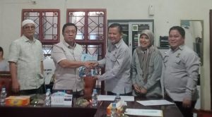 KI Jambi Serahkan Laporan Tahunan ke Komisi I DPRD Provinsi Jambi