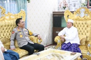 Kapolda Jambi Terima Kunjugan  Kyai Haji Ahmad Mubarok Pimpinan Ma’had Al-Mubarak Al-Islami Litahfiz