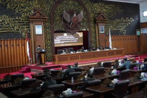 Al Haris Sampaikan Nota Pengantar RPJMD 2025-2029 Rapat Paripurna DPRD 