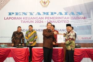 Bupati Muaro Jambi BBS Sampaikan LKPD Tahun 2024 ke BPK RI Perwakilan Jambi 