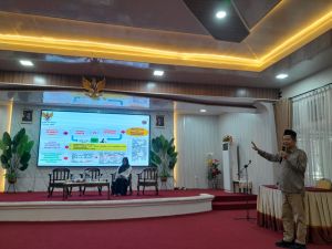 Ketua KI Jambi Berikan Literasi Keterbukaan Informasi ke Kepala Madrasah se Provinsi Jambi
