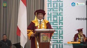 UBR Jambi Gelar Wisuda Ke II, Rektor Gaul Ini Ungkap Perjuangan - Jadi Universitas