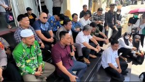 Waka DPRD Samsul Riduan Sambut Aspirasi Tenaga Honorer 