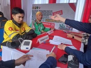 Polda Jambi Beri Layanan Cek Kesehatan Gratis ke Ojol