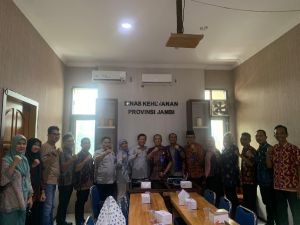 OPD Kesebalas, KI Jambi Asistensi Monev Keterbukaan Informasi ke Dinas Kehutanan