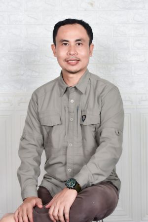 Politik Monumen : Gagah Foto, Kosong di Makna?