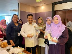 Jangan Berpangku Tangan, SAH Minta Anggota DPRD Gerindra Sukseskan Program Makan Bergizi Gratis