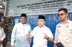 Bupati Tanjab Barat Dampingi Gubernur Jambi Tinjau SPPG