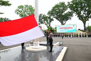 Polda Jambi Gelar Upacara Peringatan Hari Pahlawan