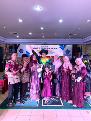 M Bachtiar, Wisudawan STIE Jambi Dedikasikan Ilmu Untuk Tanah Kelahiran