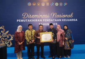 Pemprov Jambi Terima Penghargaan dari BKKBN
