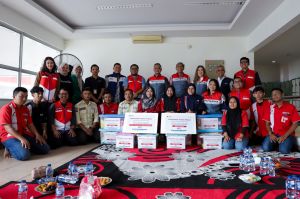 Pertamina Gelar Aksi Sosial untuk Warga Terdampak Banjir dan Panti Asuhan di Sumbar