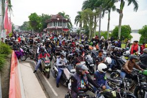Semarak HUT ke-69 Provinsi Jambi Dimulai, Gubernur Pimpin 'Sunset Riding' Keliling Ikon Kota