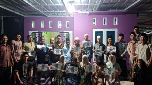 Door-to-Door Lawan Penyakit: Mahasiswa KKN UBR Jambi 'Gerilya' Edukasi TBC & PTM di Desa Lopak Alai