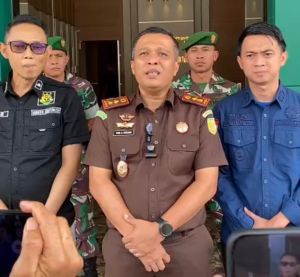 Kejari Sungai Penuh  Geledah  Dinas DAMKAR Kota Sungai Penuh