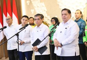 Menaker: THR Tak Bisa Dicicil, Wajib Dibayar Penuh