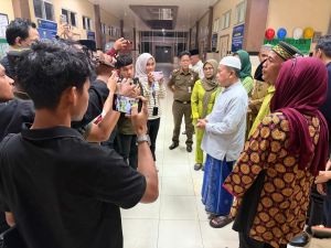 Pastikan Pelayanan Berjalan, Gubernur Jambi Sambangi RSUD di Malam Takbiran